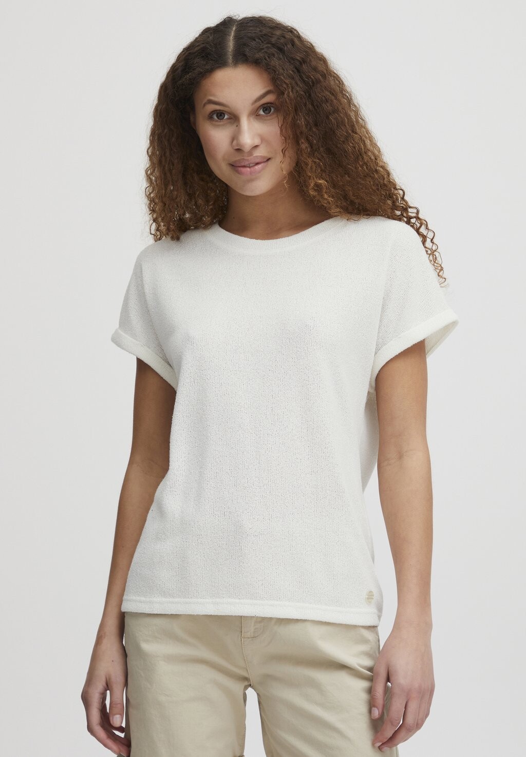 

Базовая футболка OXKATIE Oxmo, цвет off white