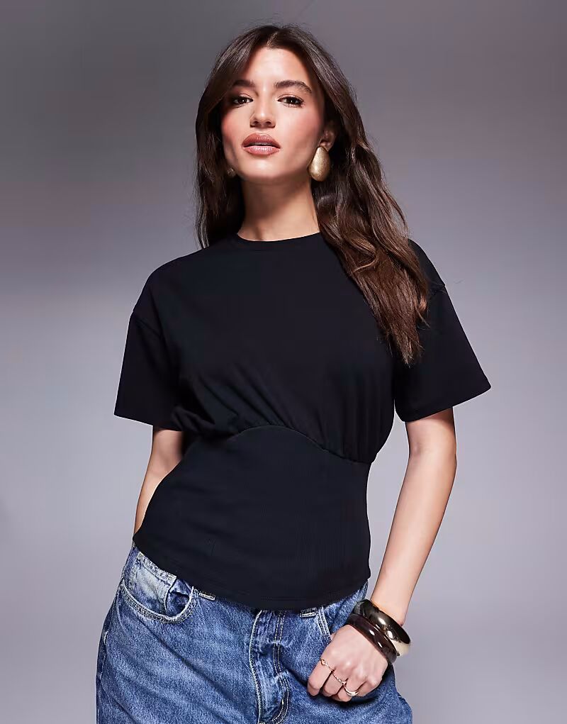 

Черная футболка с защипами и сборками ASOS DESIGN
