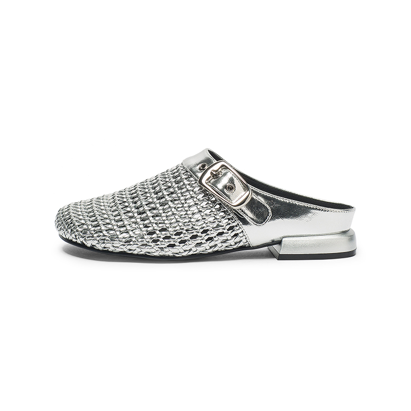 Coup De Foudre Тихие абразивостойкие закрытые тапочки женские Silver, цвет Silver