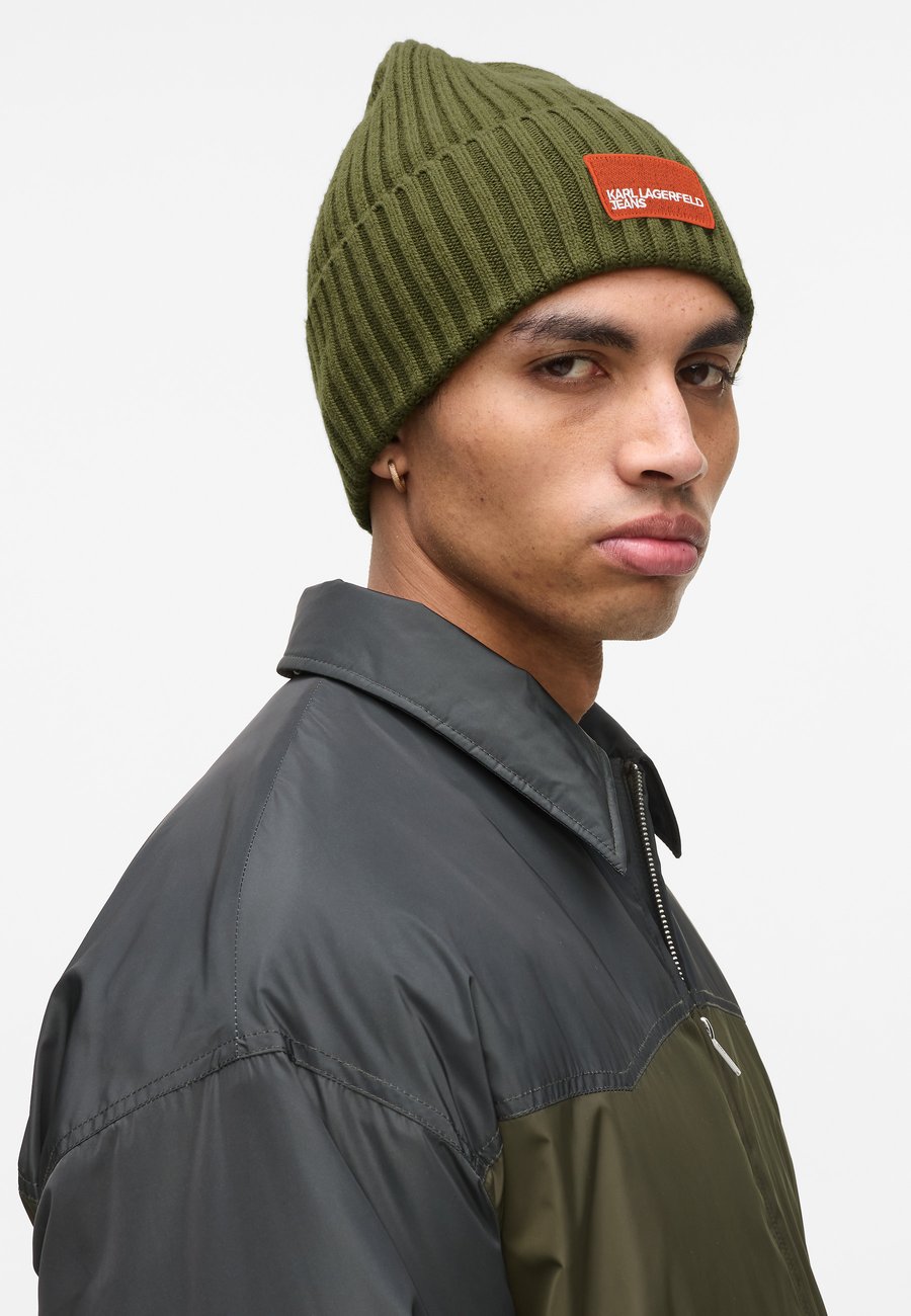 

Шапка Karl Lagerfeld Jeans TURNED UP BEANIE UNISEX, Forest Night/Dark Green