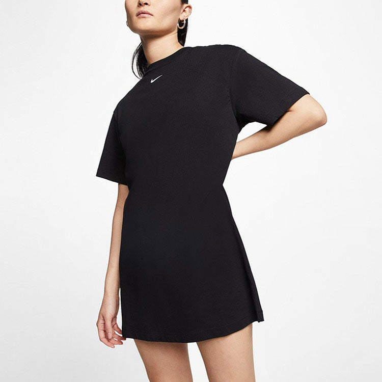 Платье (WMNS) Nike As W Nsw Essntl Casual Sports Round Neck Short Sleeve Black Dress — фото 4