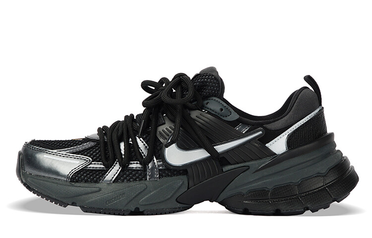 

Кроссовки для бега V2K Run мужские с низким верхом, черные/серебристые Nike