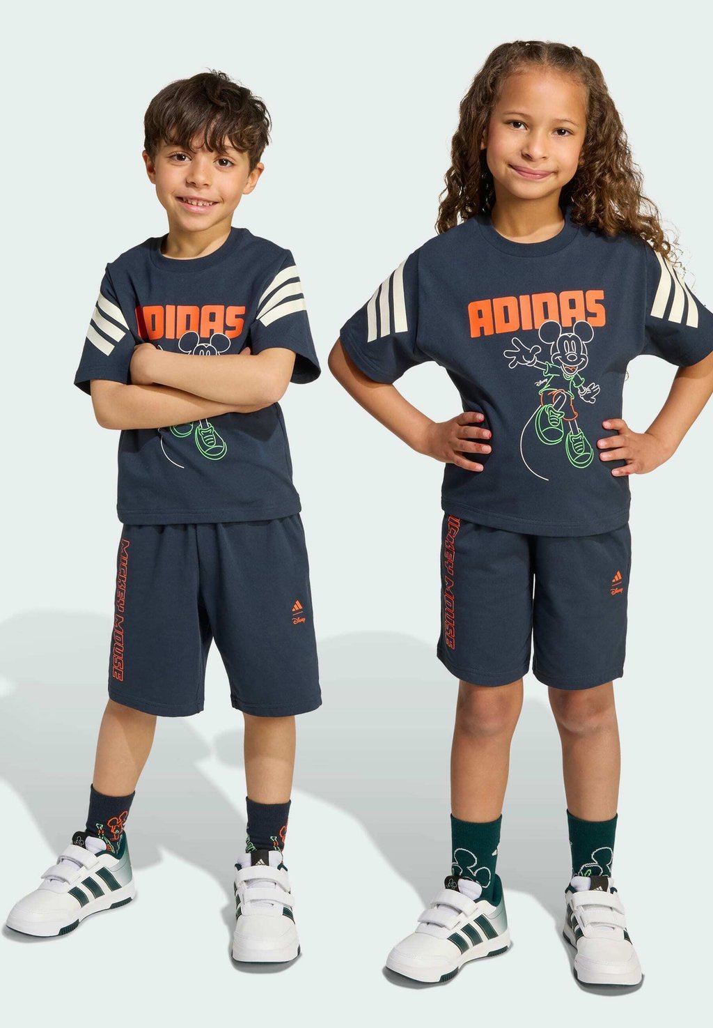 

Футболка с принтом DISNEY MICKEY MOUSE SET Adidas Sportswear, темно-синий