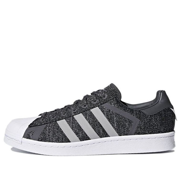 

Кроссовки альпинизм x суперзвезда Adidas, черный
