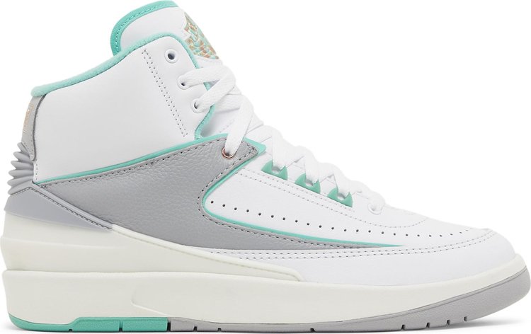 

Кроссовки Wmns Air Jordan 2 Retro 'Crystal Mint', белый