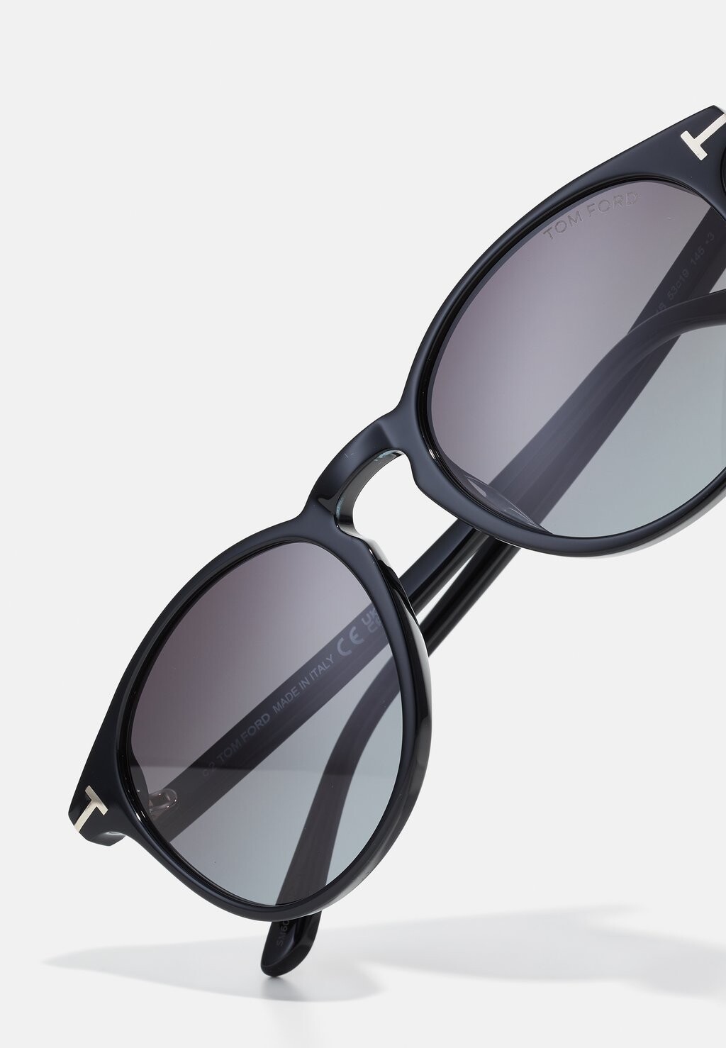 

Солнцезащитные очки LEWIS UNISEX Tom Ford, черный