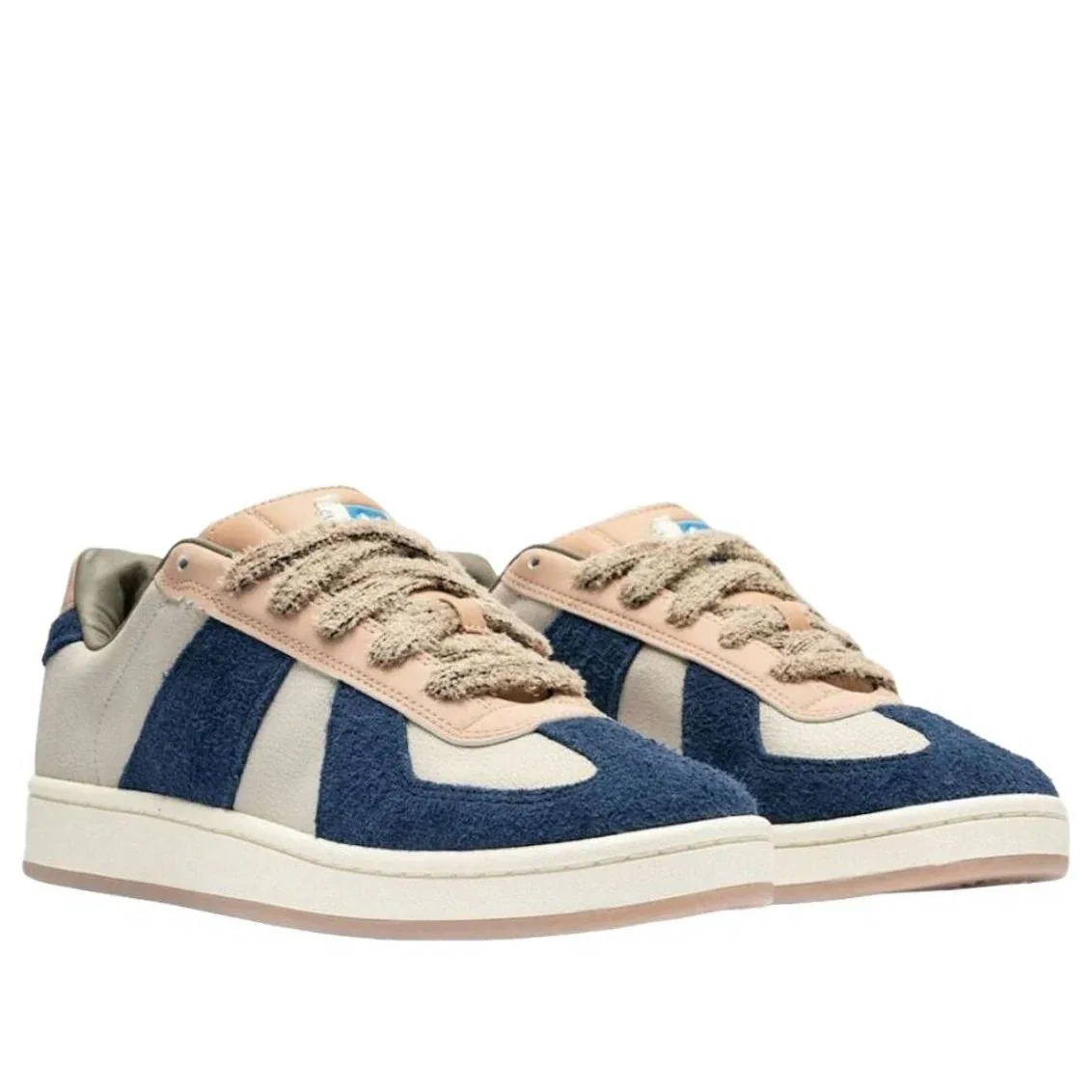 Кроссовки Adidas x Whitaker Group BW 2000s 'Do Not Duplicate Clay Navy' KH7859, бежевый — фото 2