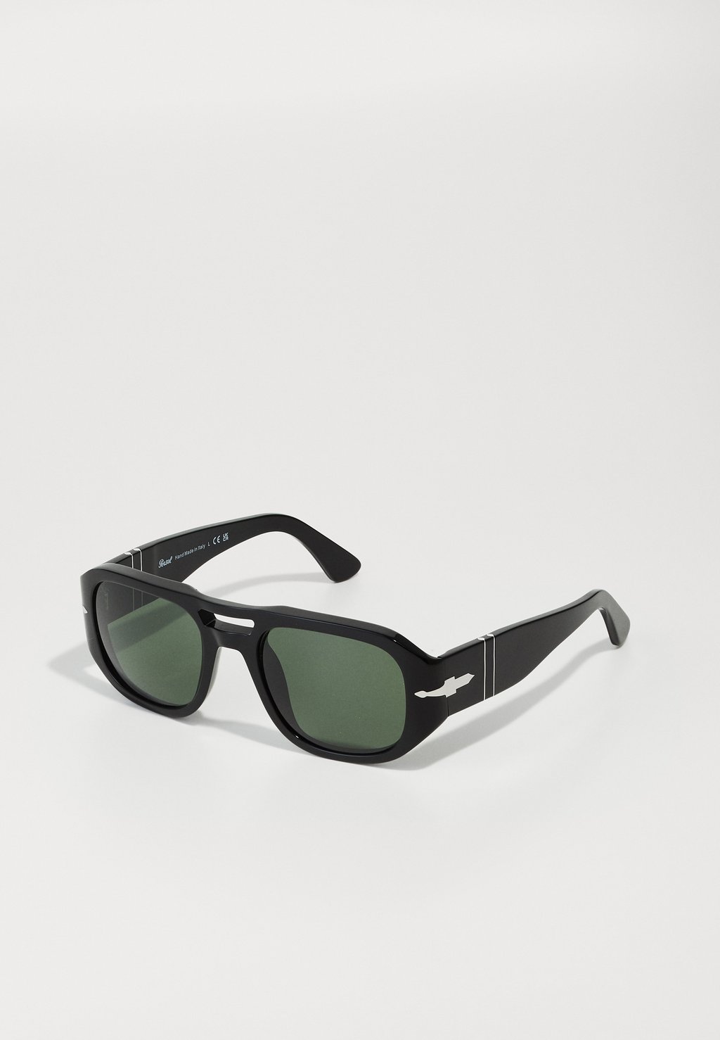 

Солнцезащитные очки VINCENT UNISEX Persol, черный