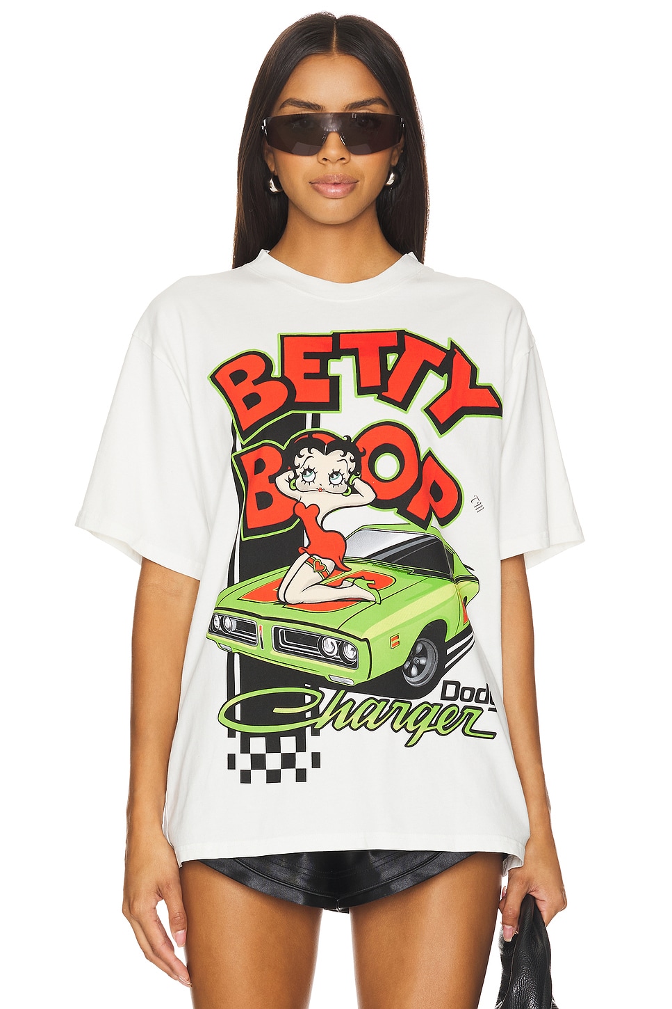 

Футболка betty boop dodge charge boxy Philcos, бежевый