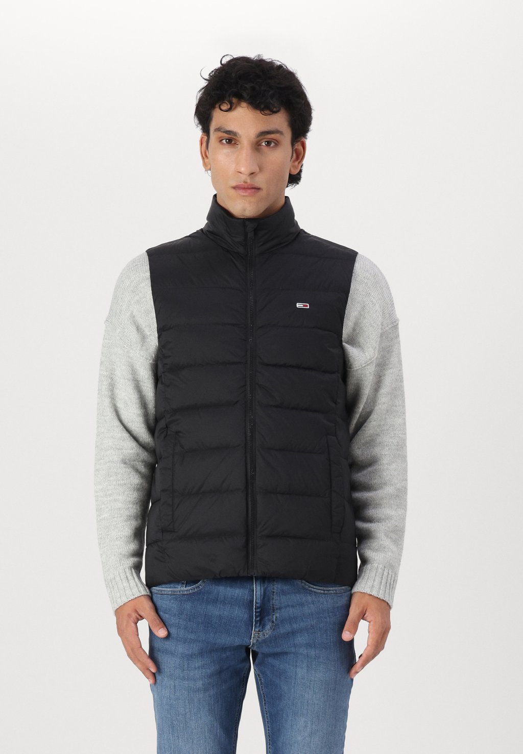 

Жилет Tommy Jeans, черный