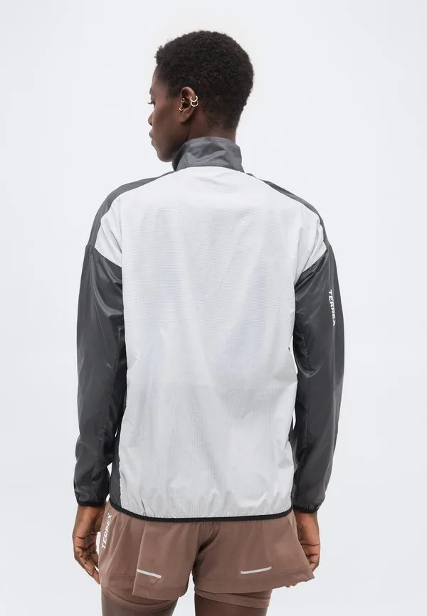 Ветровка с несколькими куртками Adidas Terrex, Black/White/Grey Six — фото 3