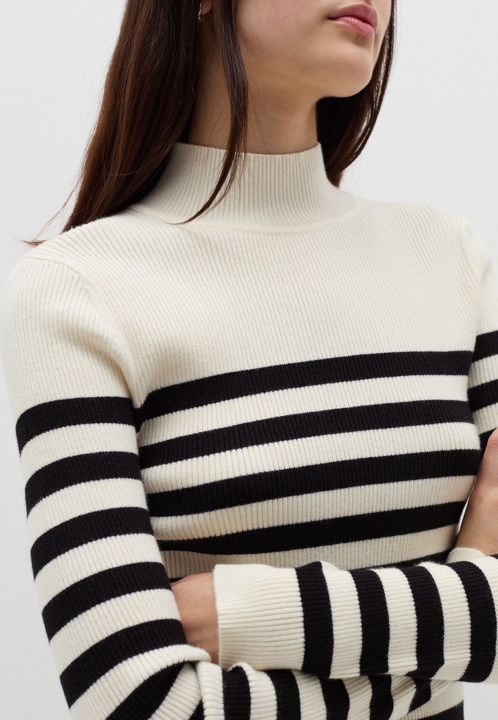 

Джемпер WITH STRIPED MOCK NECK B.ANGEL, белый