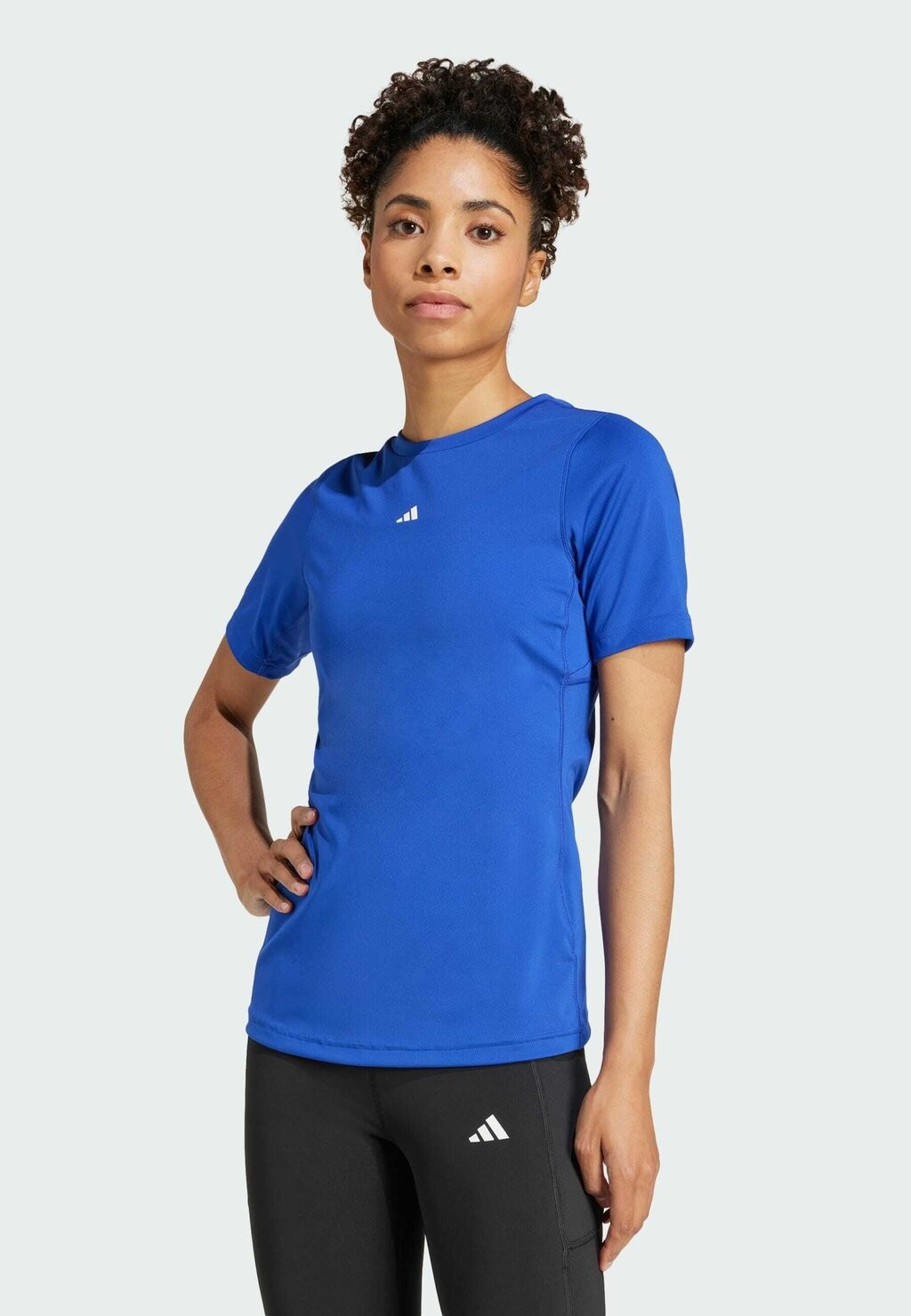 

Спортивная футболка TECHFIT adidas Performance, синий