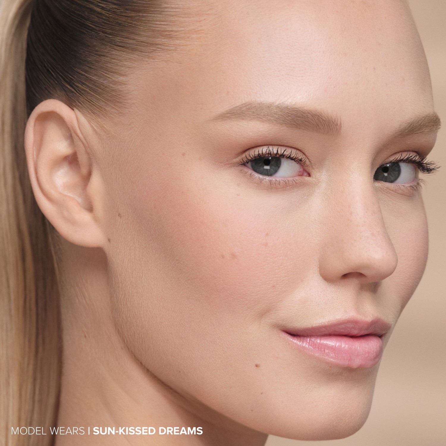 Бронзер smooth blur Anastasia Beverly Hills, sun-kissed dreams, вес 10 гр. — фото 2
