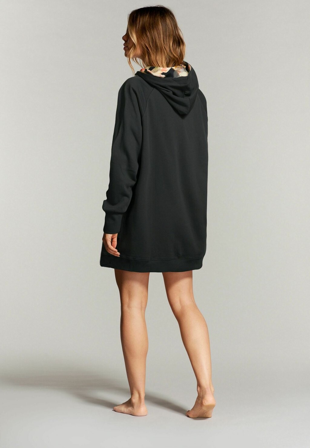 

Толстовка с капюшоном B by Ted Baker, черный