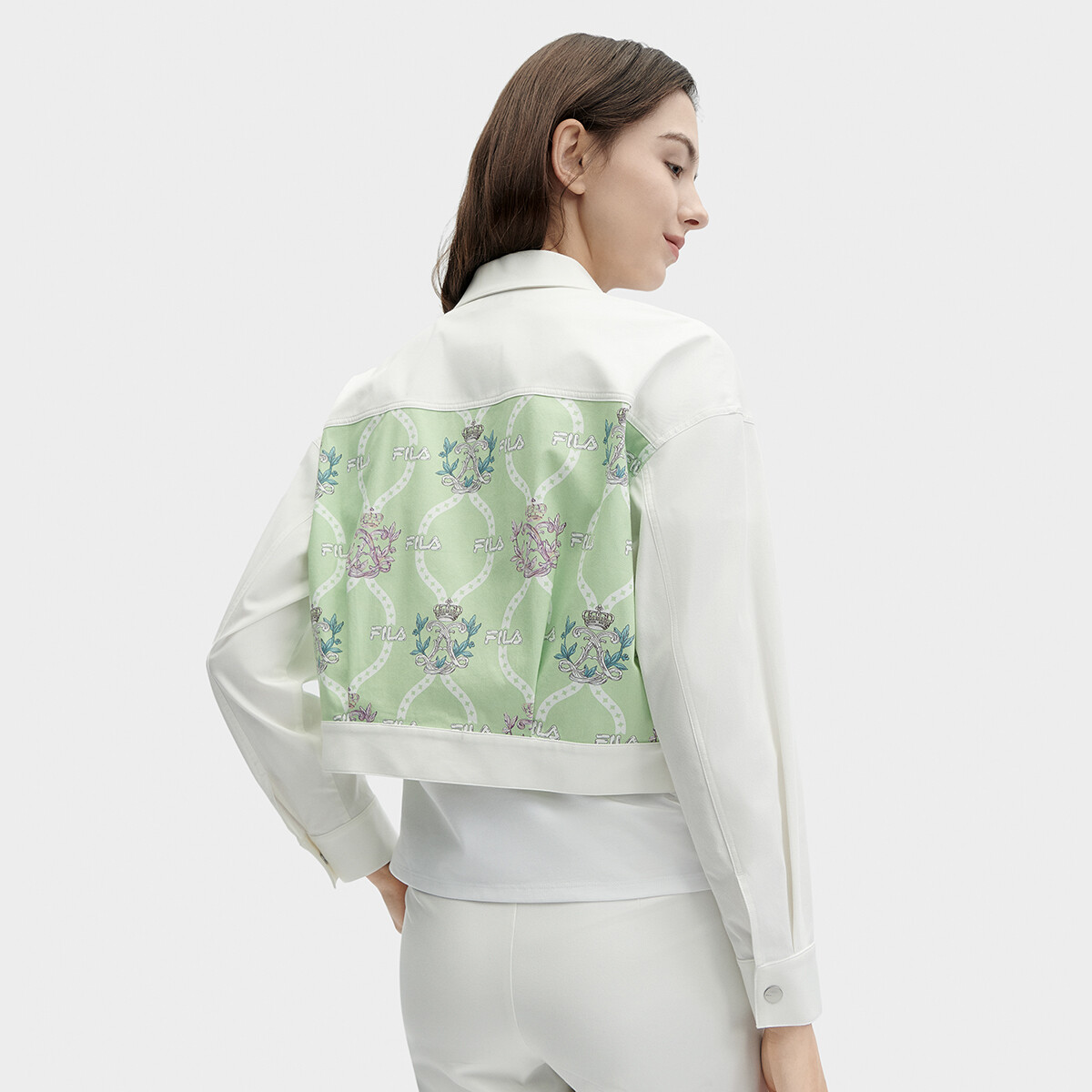 

Куртка женская белая Fila