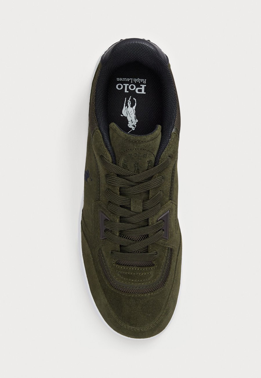 Кроссовки Polo Ralph Lauren OPEN MASTERS SUEDE-PANELED SNEAKER, Estate Olive/Olive — фото 4