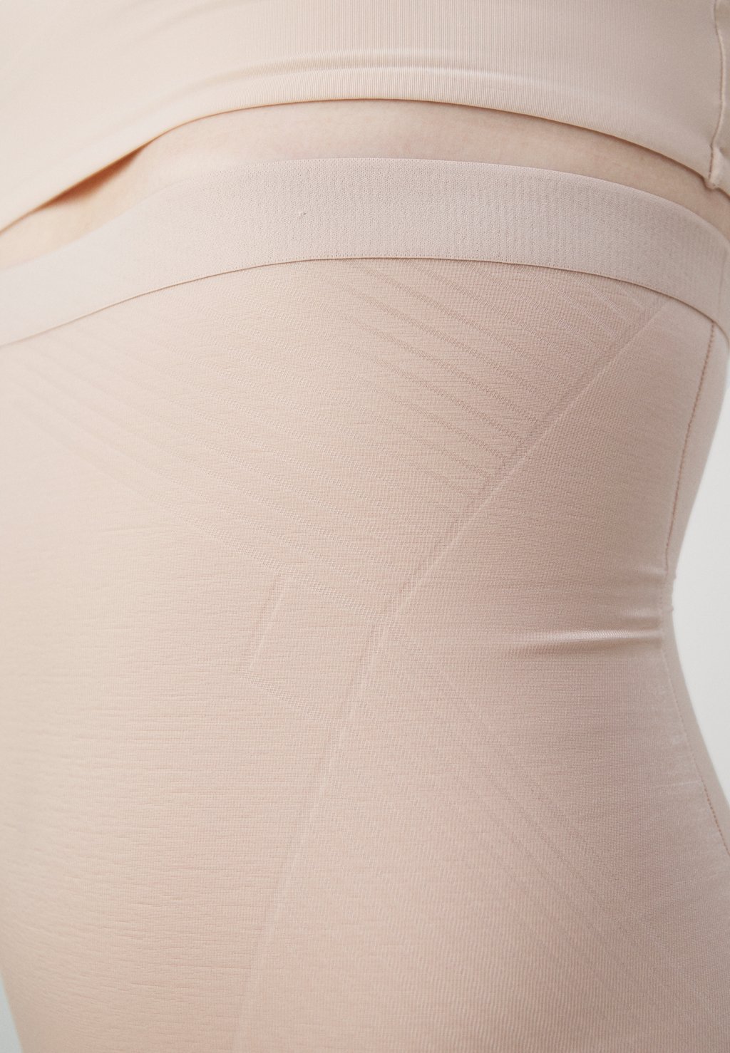 

Корректирующее белье THINSTINCTS HIGH WAISTED THONG Spanx, бежевый