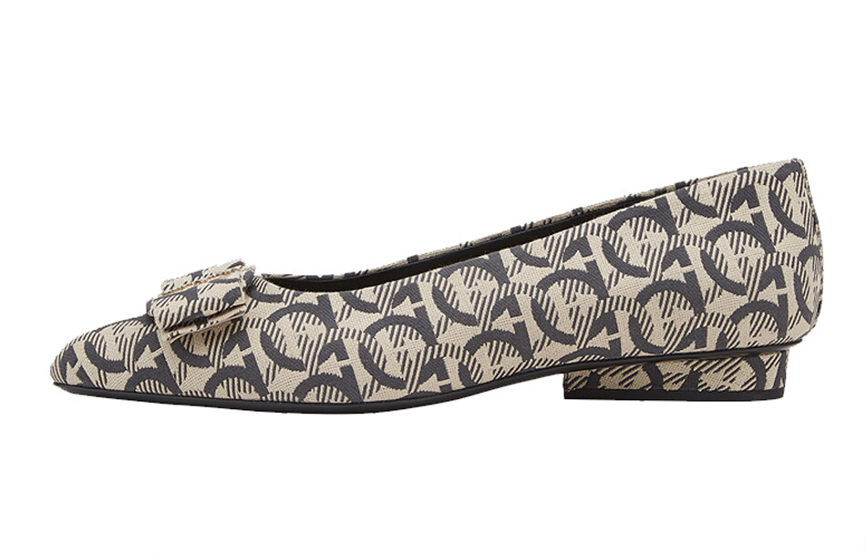 Туфли женские Ferragamo Viva, бежевый / черный