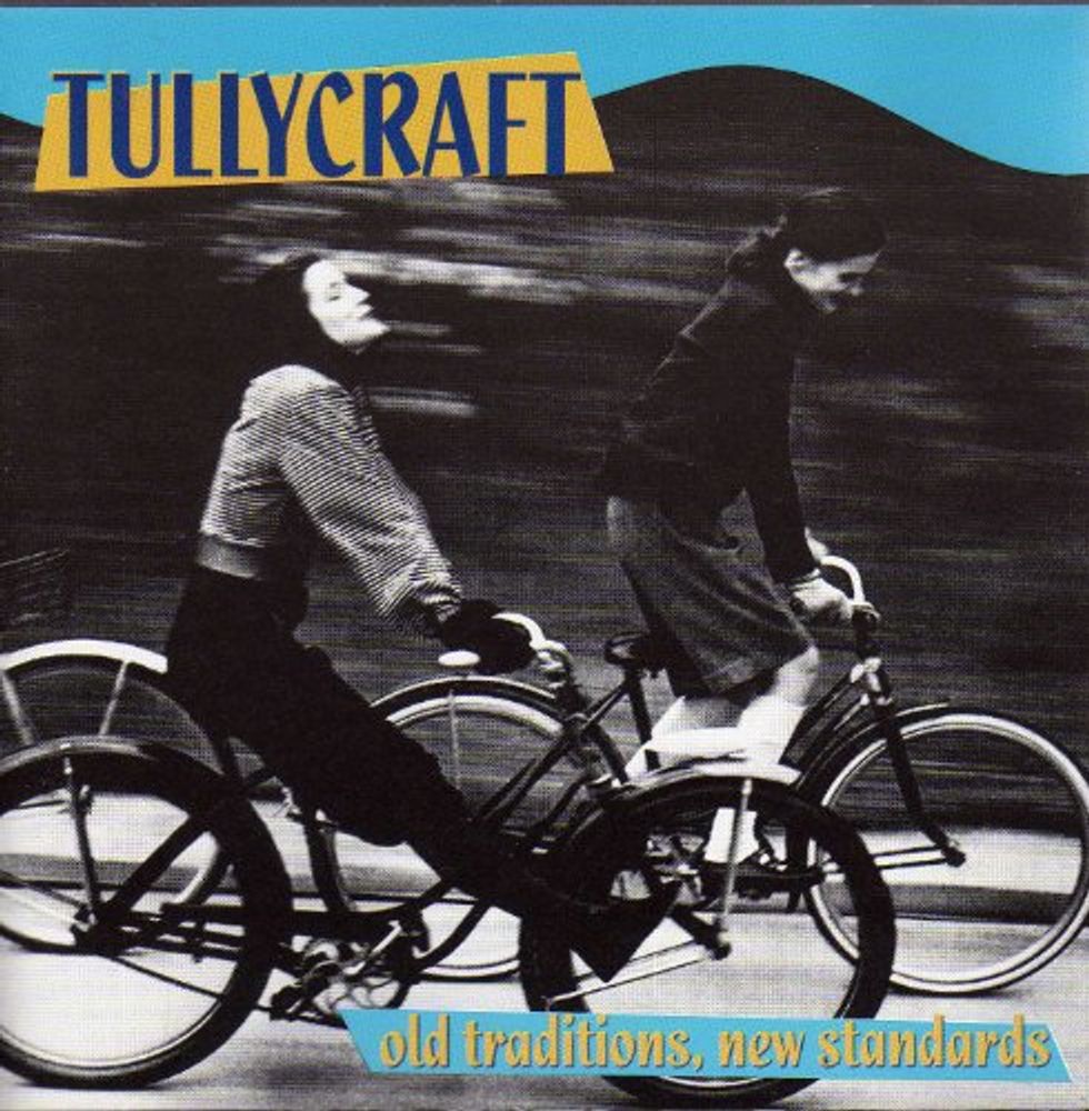 

Диск CD Old Traditions, New Standards - Tullycraft