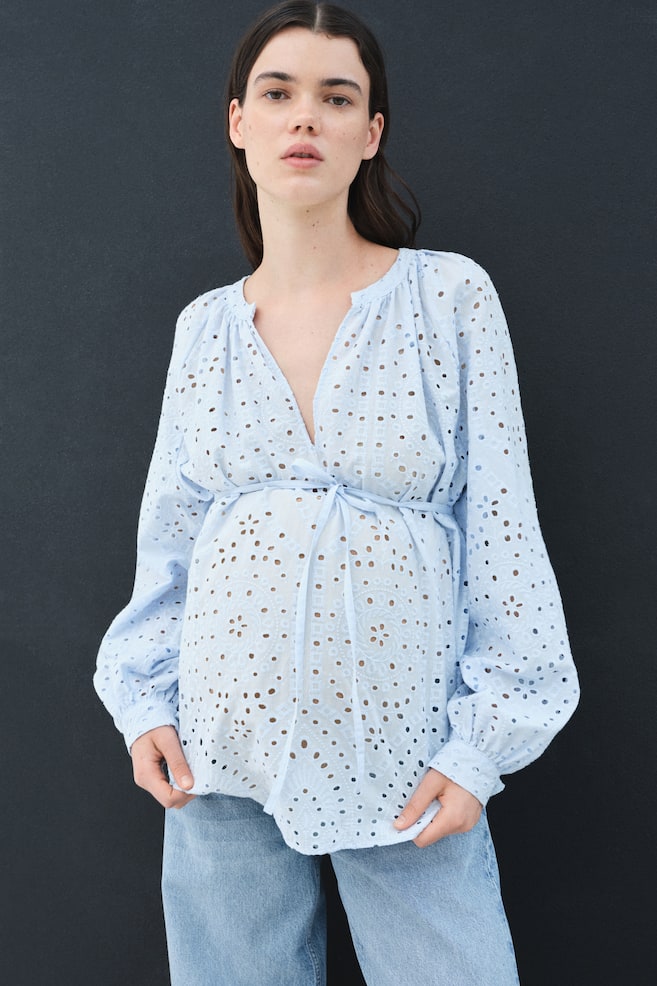 

Мама до и после блузка с ришелье H&M, голубой