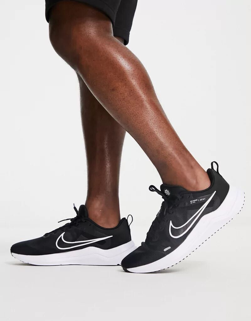 

Кроссовки Nike Downshifter 12, черный/белый