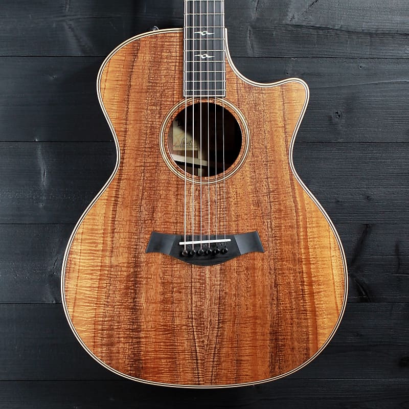 

Акустическая гитара Taylor K24ce LTD AA Koa Top - Natural Satin Finish