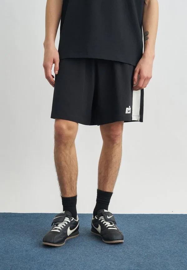 Клубные футбольные спортивные штаны Nike Sportswear, Black/Sail