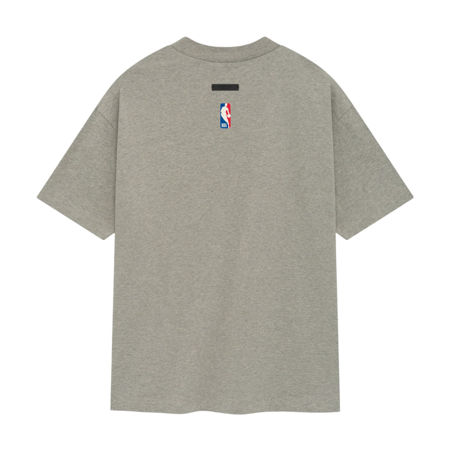 Футболка Fear of God Essentials x NBA Lakers T-Shirt 'Warm Heather', серый — фото 2