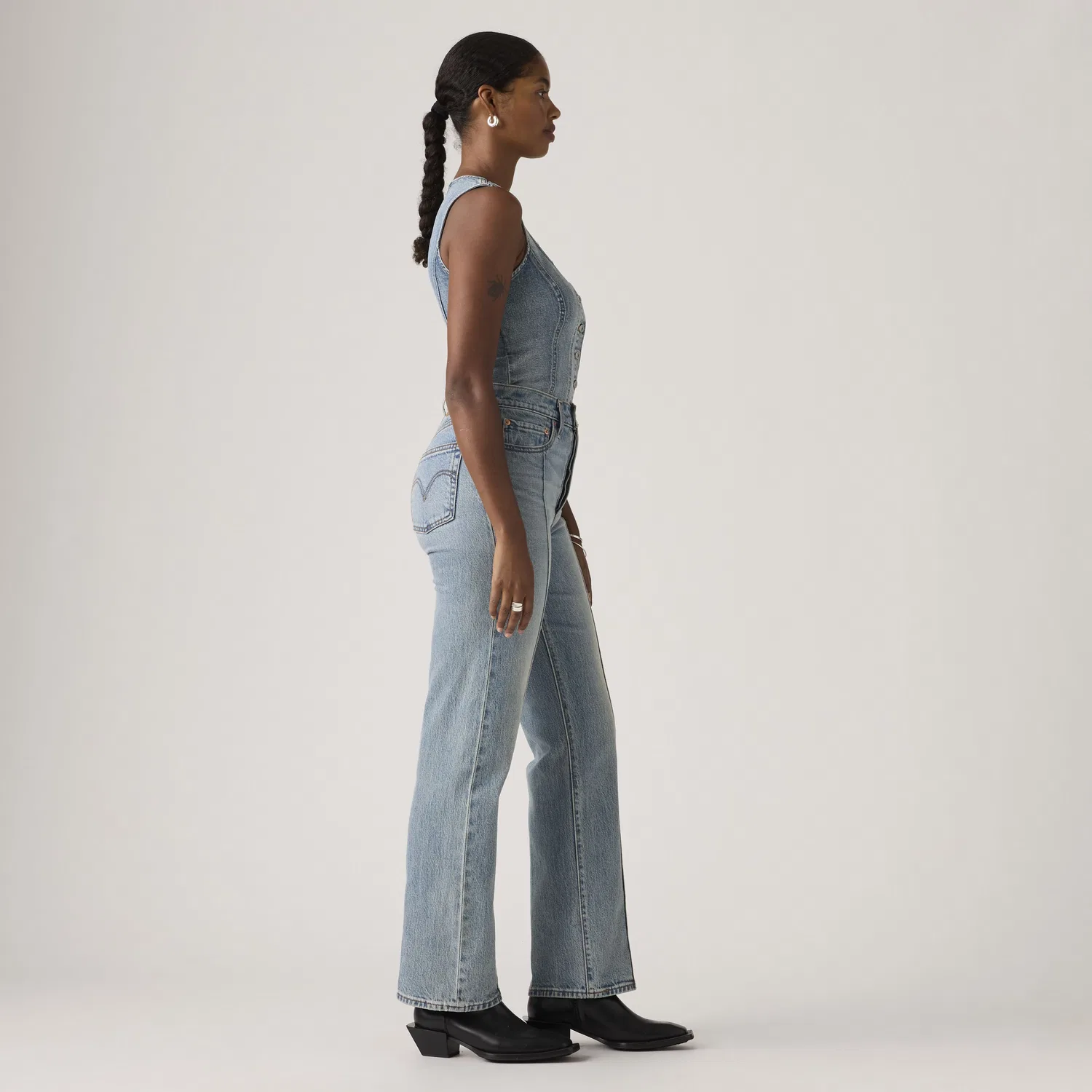 Женские прямые джинсы с ребристой текстурой и полной длиной Levi's, Medium Wash — фото 4
