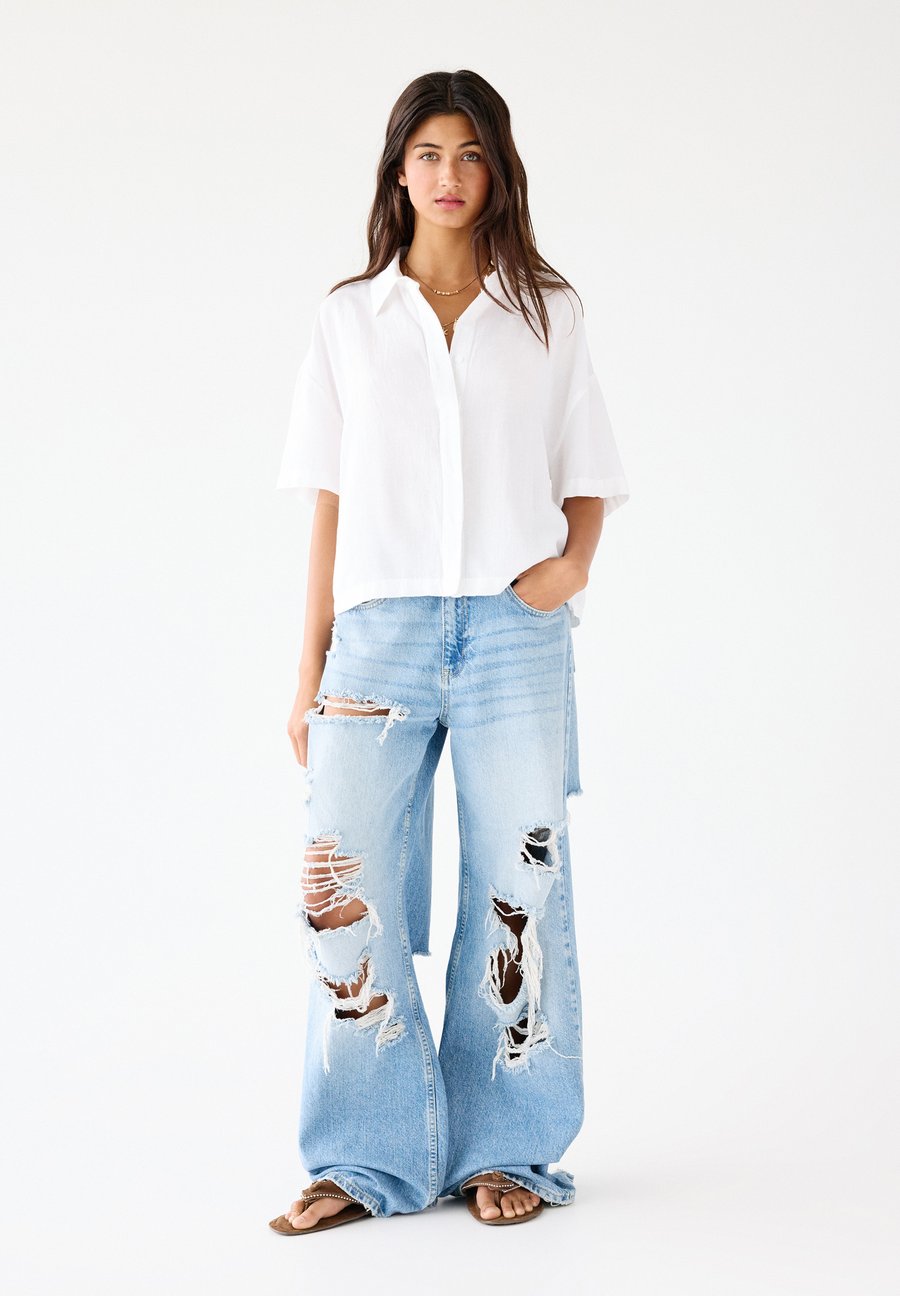 

Блуза PULL&BEAR Button-down blouse, White