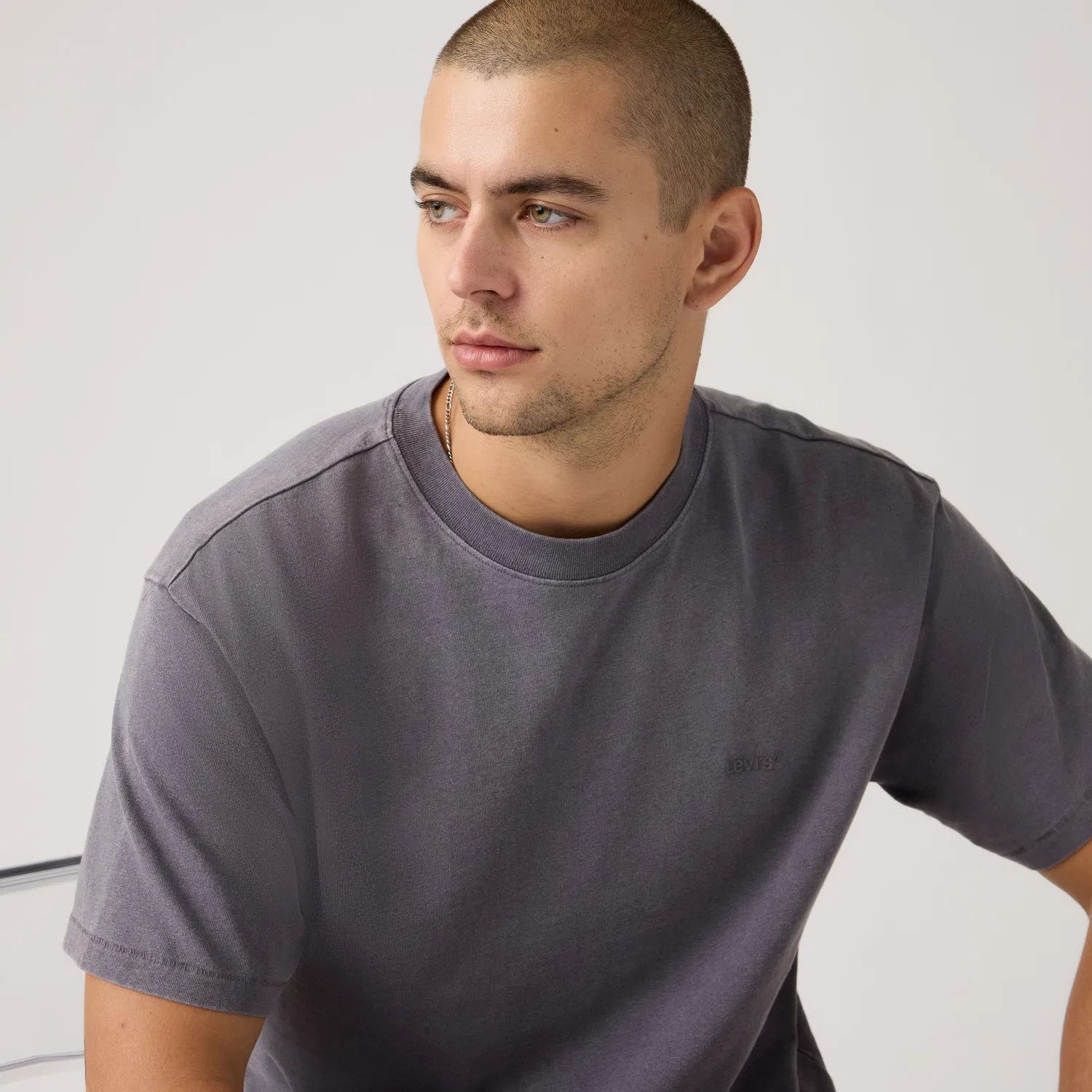 Оригинальная винтажная футболка Red Tab в стиле гранж с эффектом потертости Levi's, Grey — фото 4