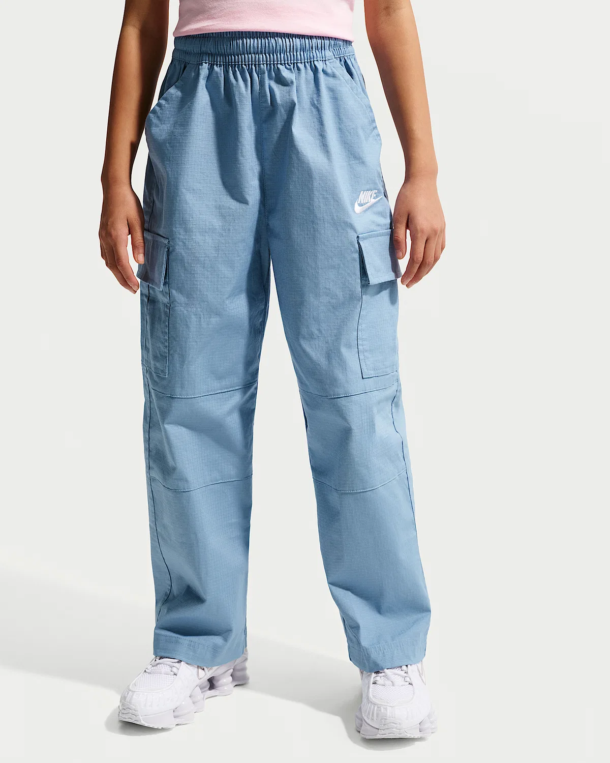 Детские широкие карго-брюки Nike Sportswear Club, Work Blue/White — фото 2