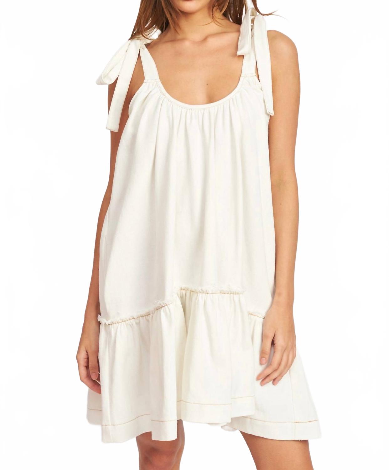 

Мини-платье из денима в белом цвете Jacquie The Label