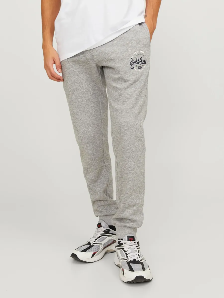 

Спортивные брюки Jack & Jones "JPSTGORDON JJMIKK SWEAT PANT NAFA", серый