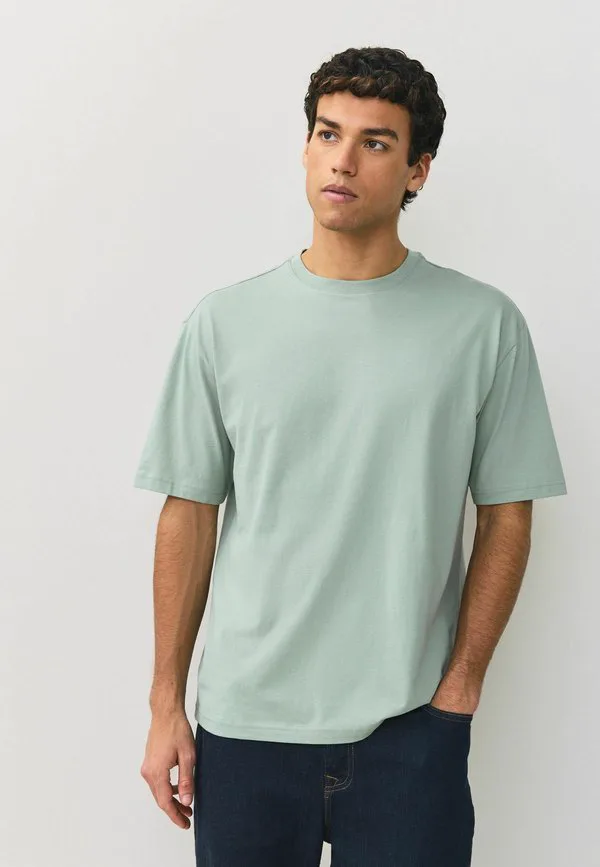 Базовый набор из 5 футболок стандартного кроя. Next, Mint Lilac Ecru Coral Blue