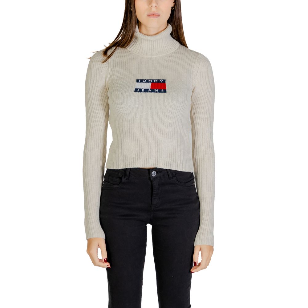 

Бежевый свитер из переработанного полиэстера Tommy Jeans