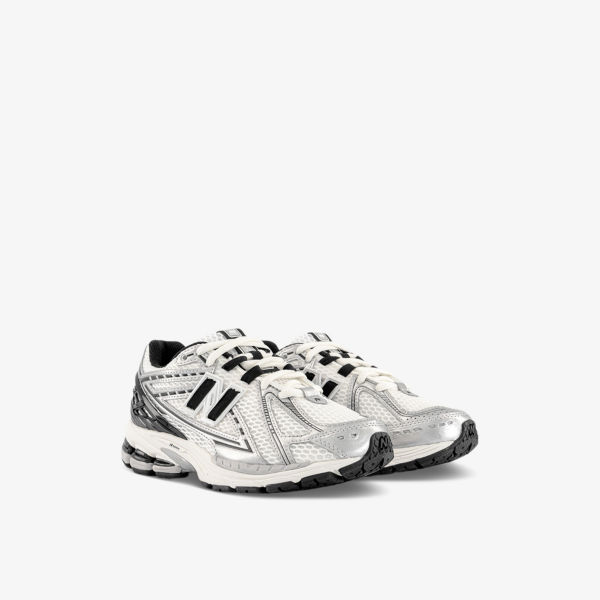 Кроссовки New Balance 1906 с нашивкой бренда, белый / серебряный — фото 3