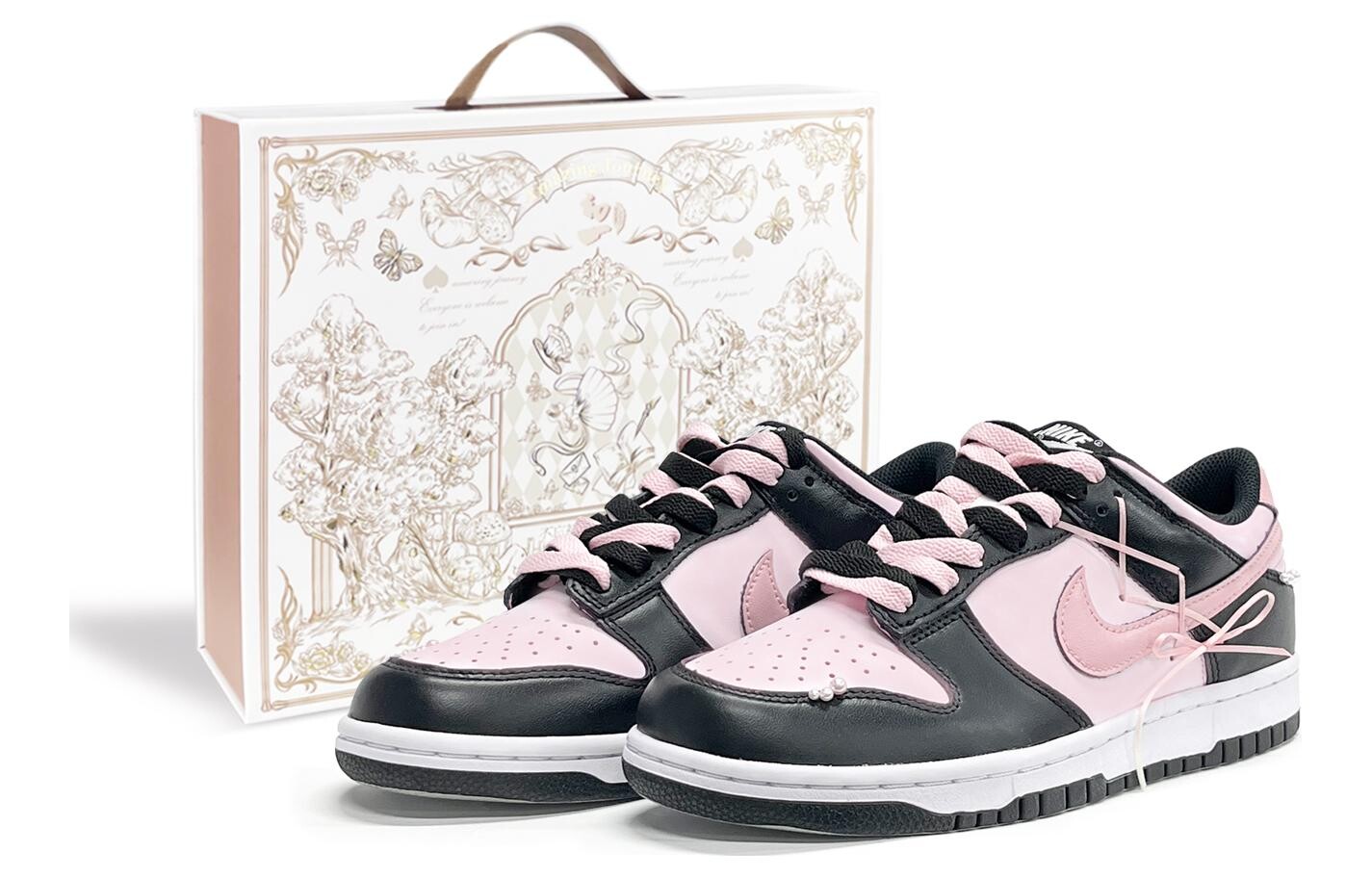 

Кроссовки Nike Dunk Skateboard Shoes Women's Low-Top Pink