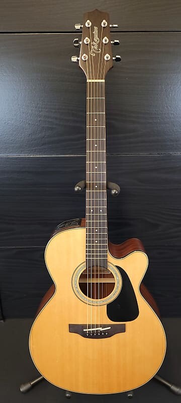 

Акустическая гитара Takamine GN30CE-NAT