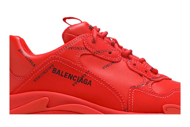 Кроссовки Balenciaga Triple S Sneaker 'Allover Logo - Red', красный — фото 2