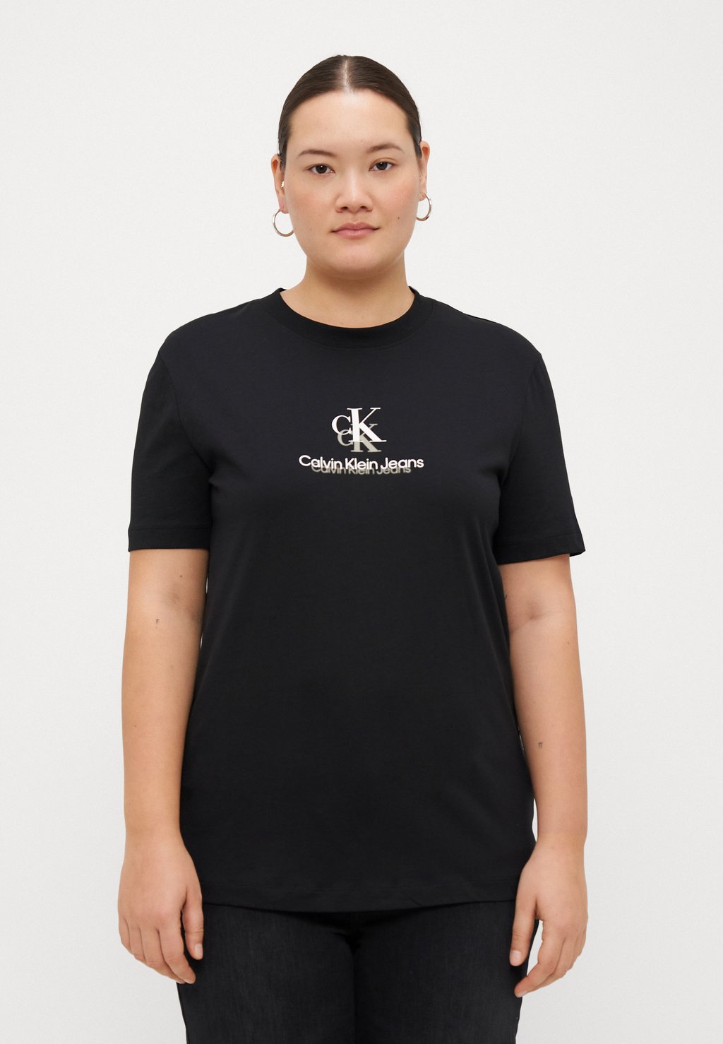 

Футболка с принтом PLUS SHADOW GRAPHIC REGULAR TEE Calvin Klein Jeans, черный