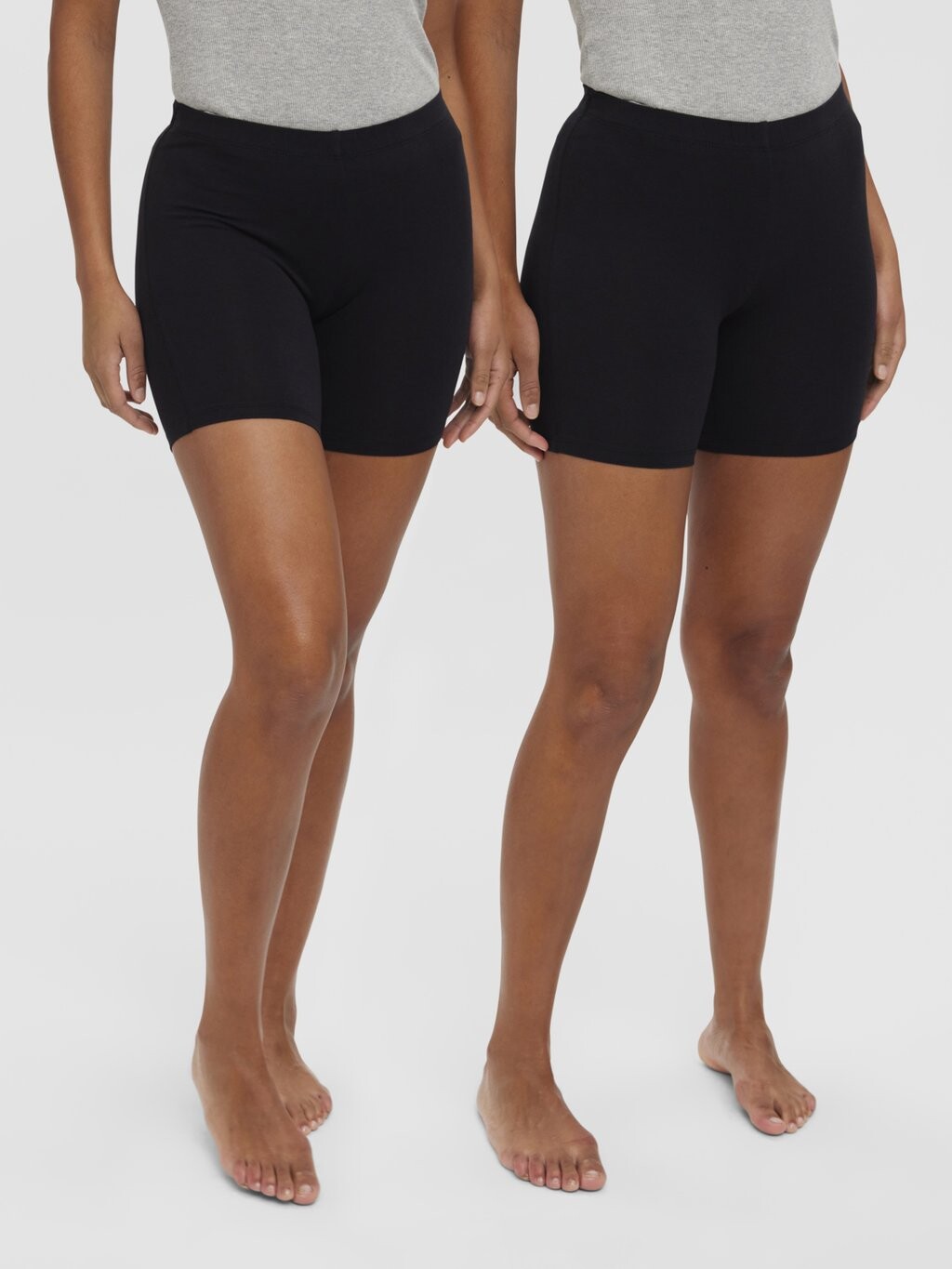 

Шорты Vero Moda, черный