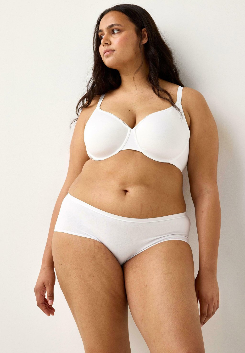 

Бюстгальтер на косточках UNPADDED MINIMISER Lindex, белый