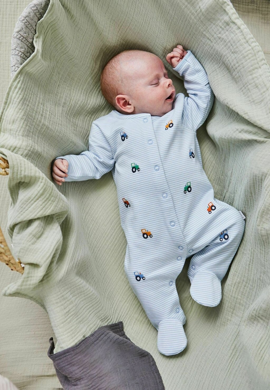 

Комбинезон TRACTOR EMBROIDERED JoJo Maman Bébé, синий