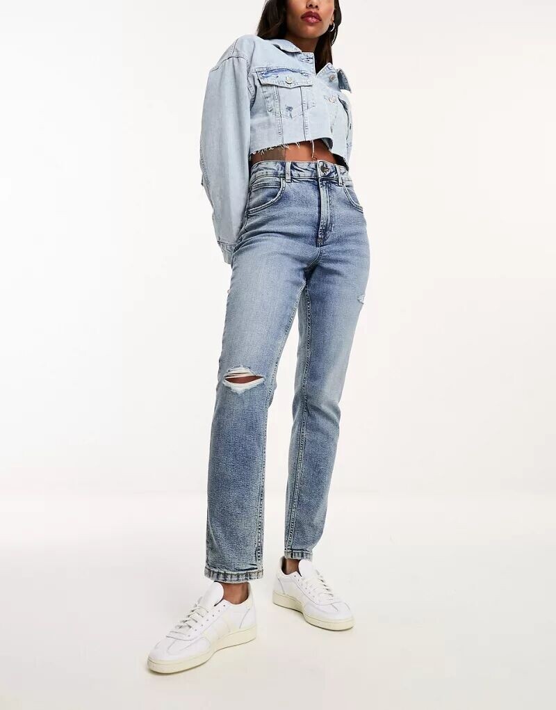 

Голубые узкие рваные джинсы ASOS