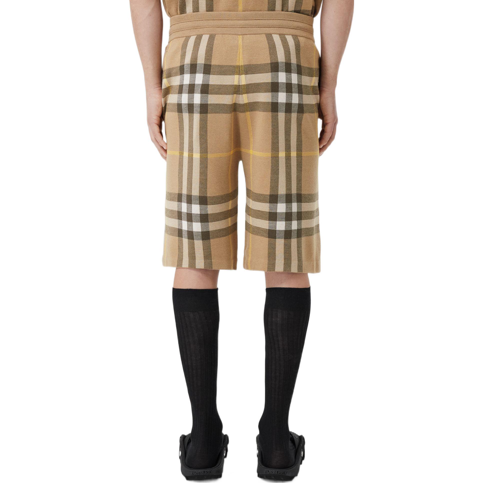 

Бермуды с тартановым принтом бежевые Burberry, Truffle