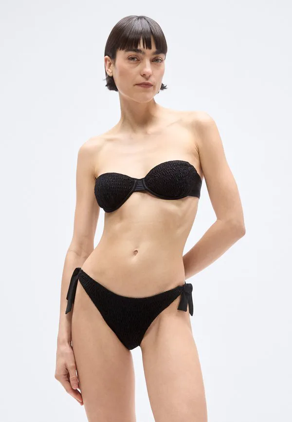 Бюстгальтер на косточках, трусики-бикини Emporio Armani, Black — фото 4