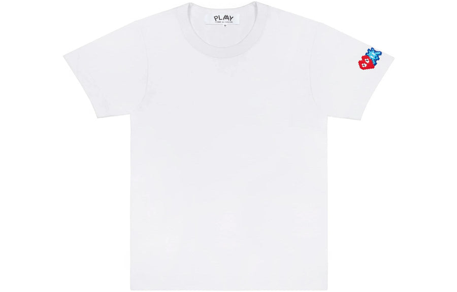 Футболка COMME des GARCONS PLAY Invader T-Shirt Red And Blue Sleeve Emblem 'White', белый — фото 2