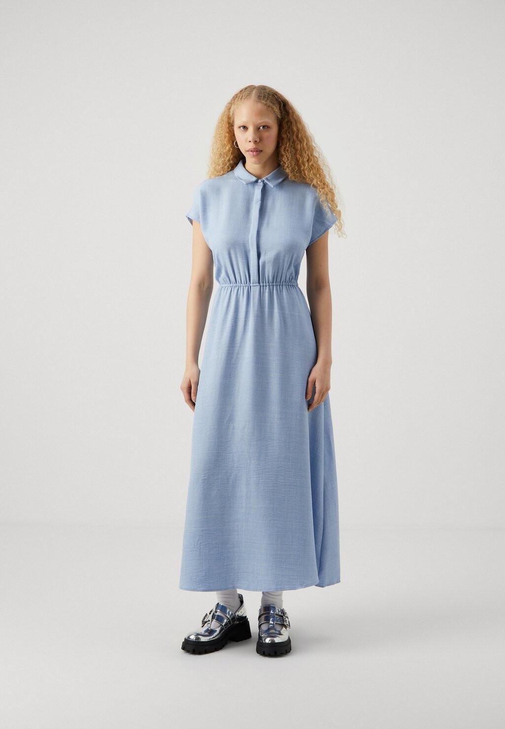 

Платье-рубашка VMMELONY LONG TIE DRESS Vero Moda, синий